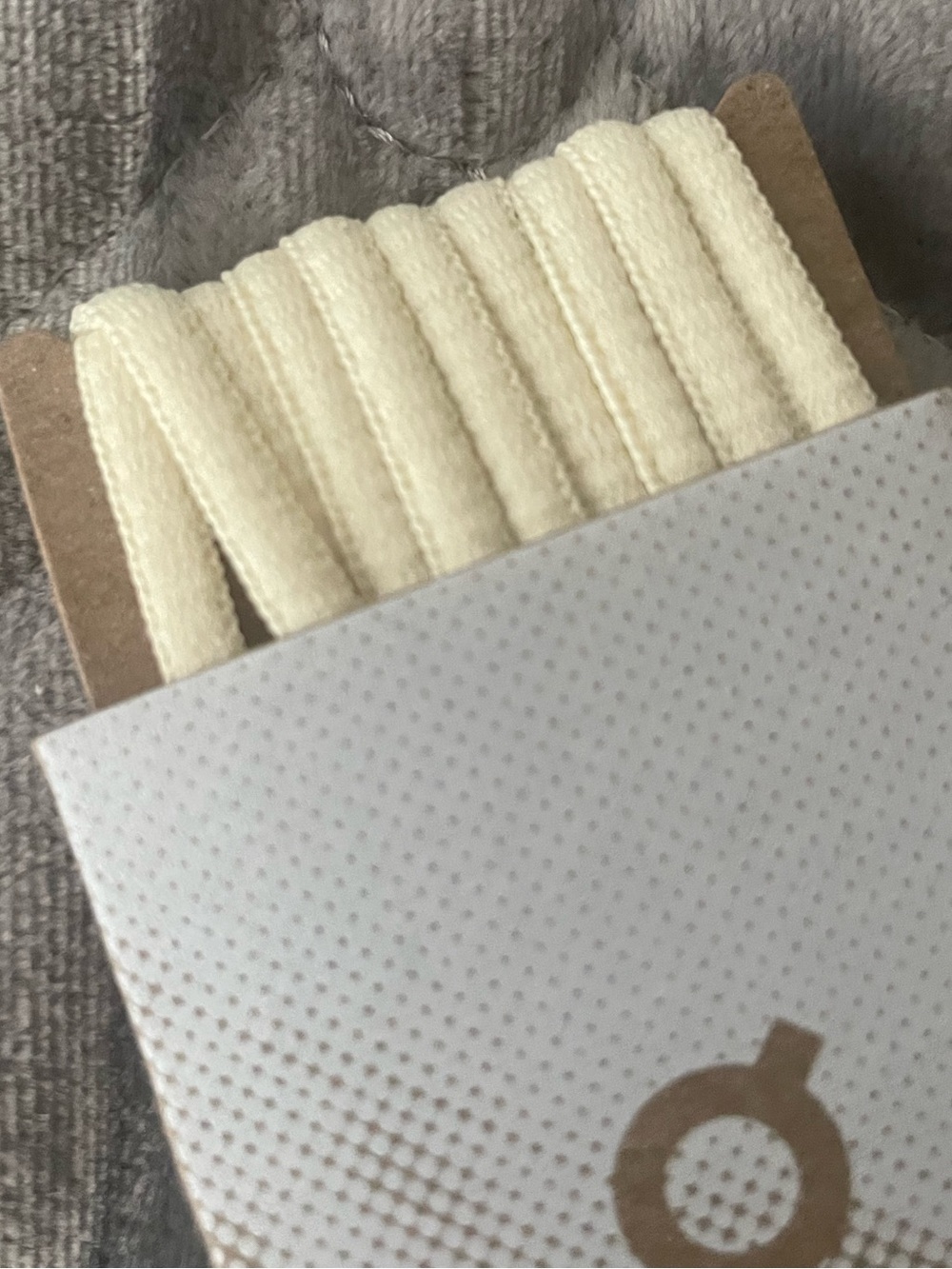 On Cloud Running Cream Athletic Shoe Laces - Picture 4 of 5